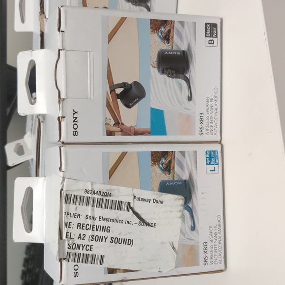 Sony SRS-XB13 Extra BASS Wireless Portable Speaker IP67 Waterproof Bluetooth - Picture 4 of 5